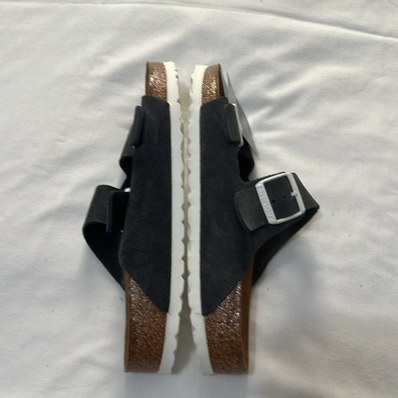 NWOB Birkenstocks Navy Suede Arizona Soft Foot Bed - Picture 5 of 7